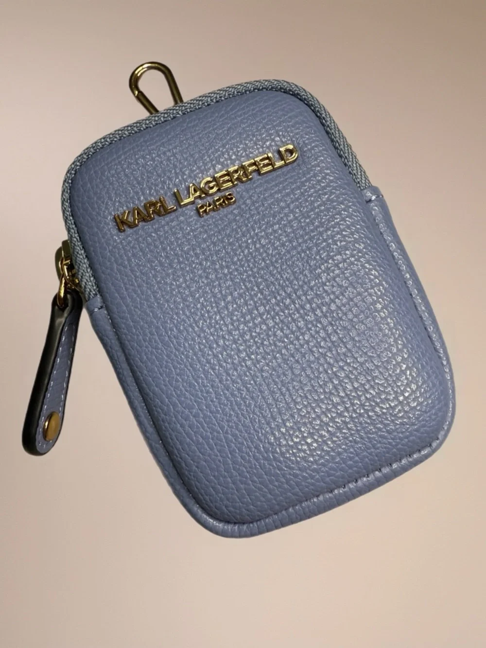 Karl Lagerfeld Small Pebbled Zip Card Holder - Light Blue